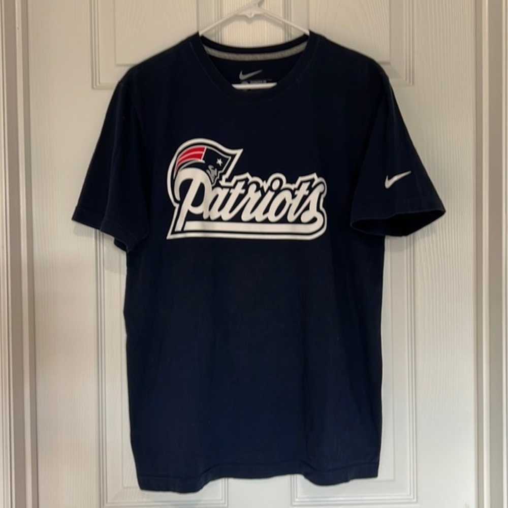 Nike New England Patriots men’s navy teeshirt
